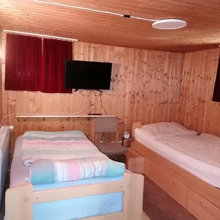 Monteurwohnung Im Haus Am Waldrand