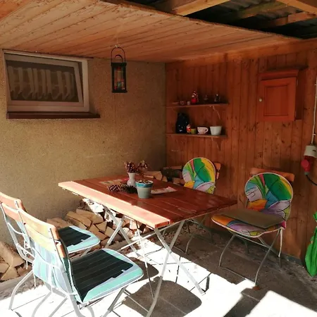 Monteurwohnung Im Haus Am Waldrand
