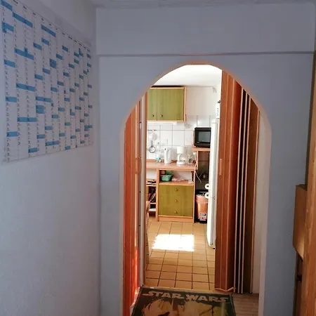 Monteurwohnung Im Haus Am Waldrand Apartment *