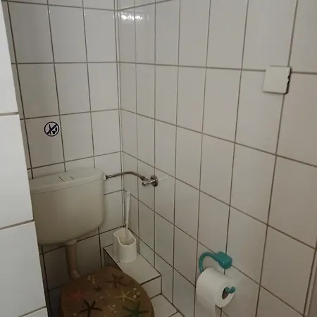 Apartment Monteurwohnung Im Haus Am Waldrand